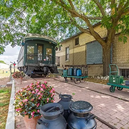 Pullman Train Car Villa
